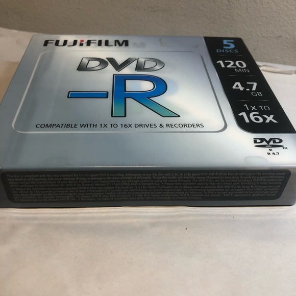 Fujifilm DVD-R 5 Pack 4.7 GB 120 Min 1x-16x - Sealed New - Picture 2 of 8